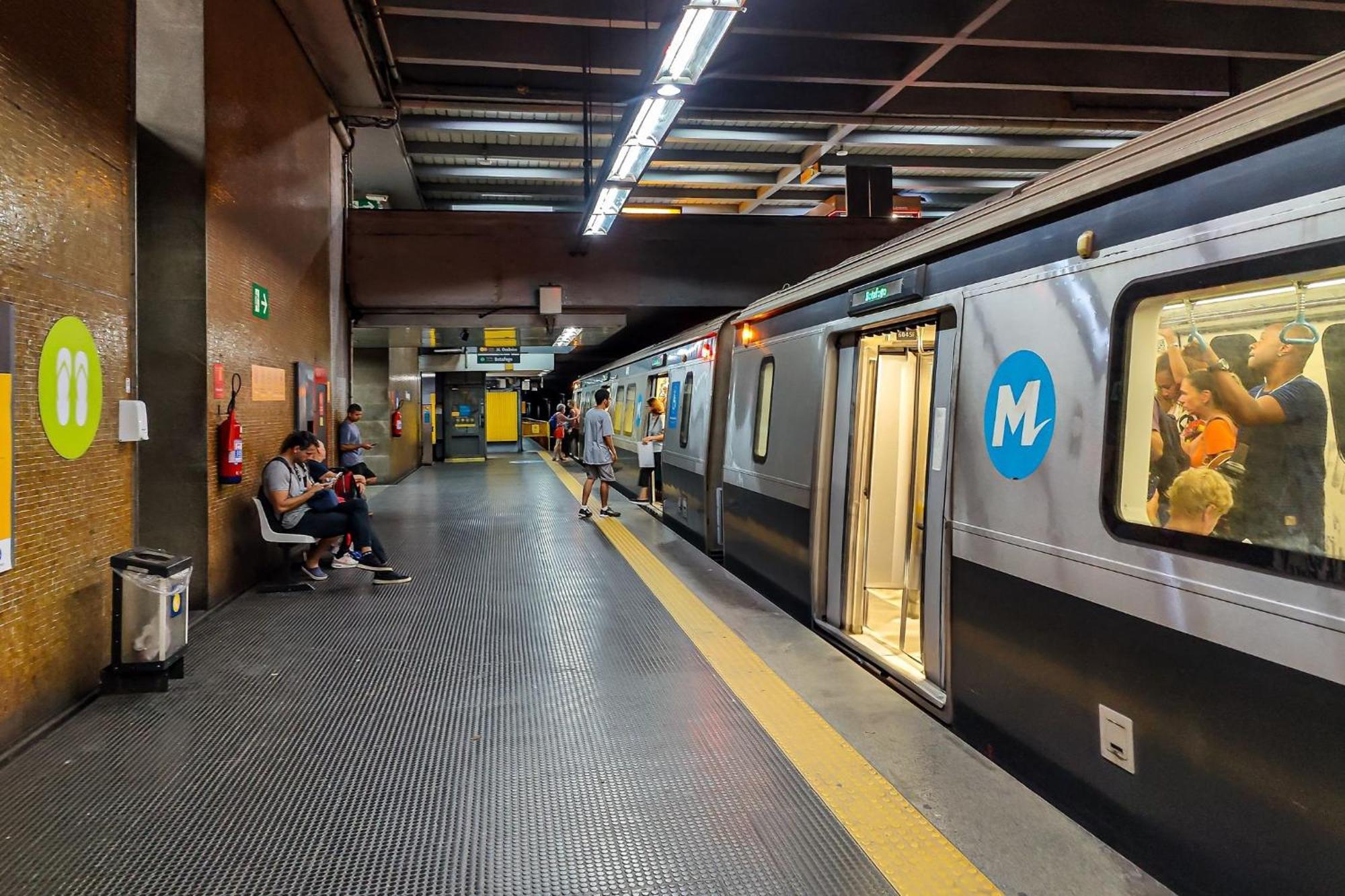Apartemen Sunrise Flamengo - 4 Hospedes, Metro E Privativo! *